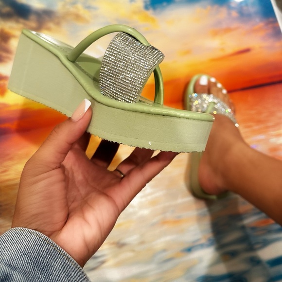 Shoes - 2.5” Light Green Platform Wedges